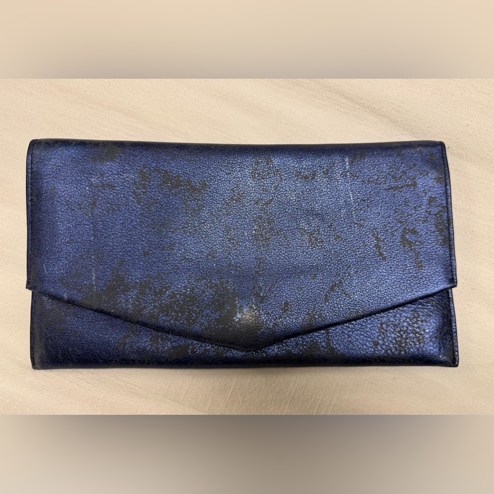 🔥 BLUE METALLIC COLE HAAN  LEATHER CLUTCH - BEAUTY ! 🔥